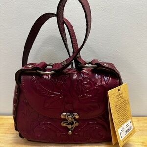 Patricia Nash Micaela Baguette Bag in Magenta Burnished Rose Tool- NEW with tags